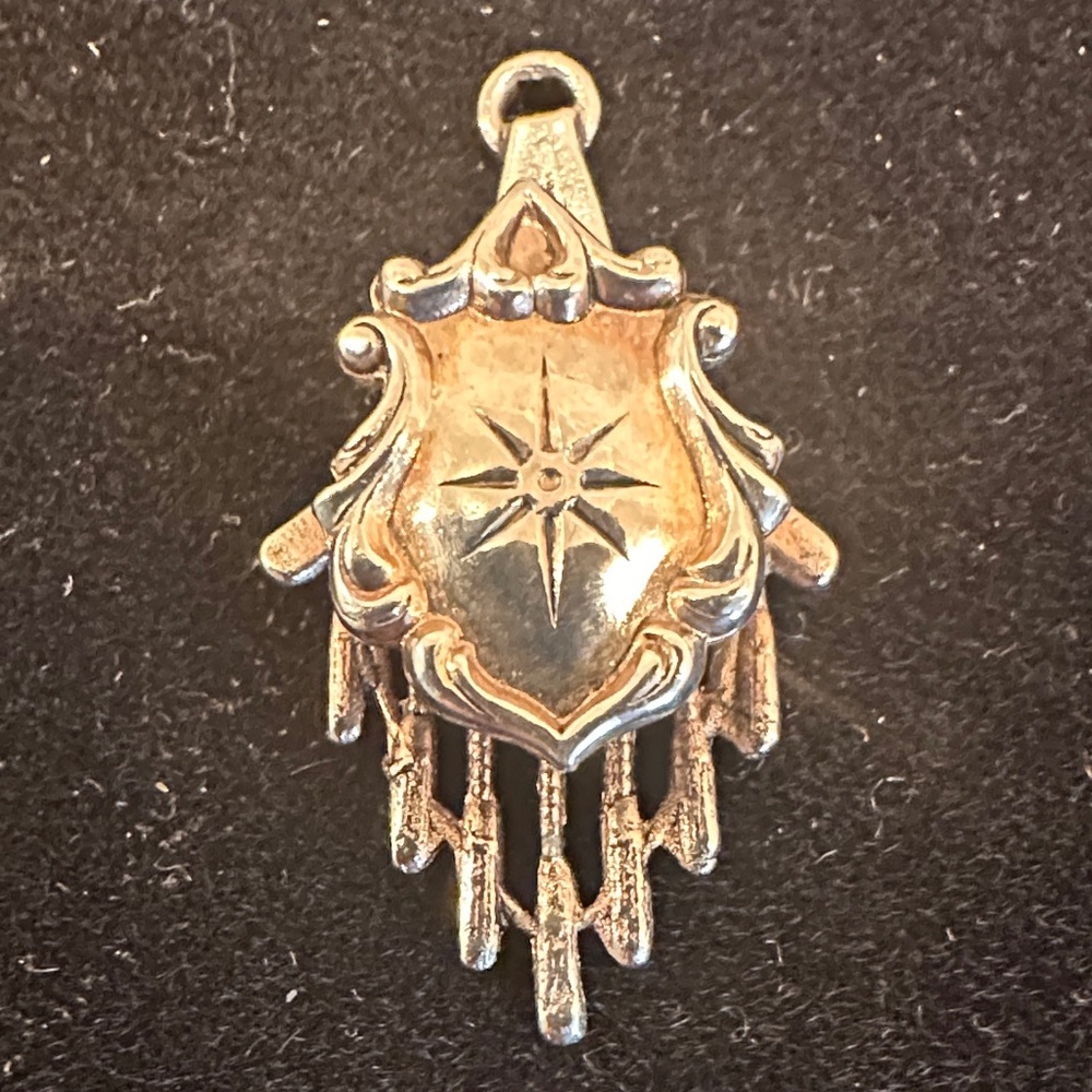 Vintage North Star Shield Pendant – Goldtone & Silvertone – 1.5" – Mid‑Century